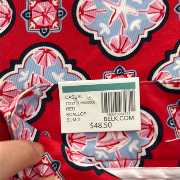 Crown & Ivy Red Scallop Shelby shorts Shorts 6 Petite NWT - Picture 4 of 5